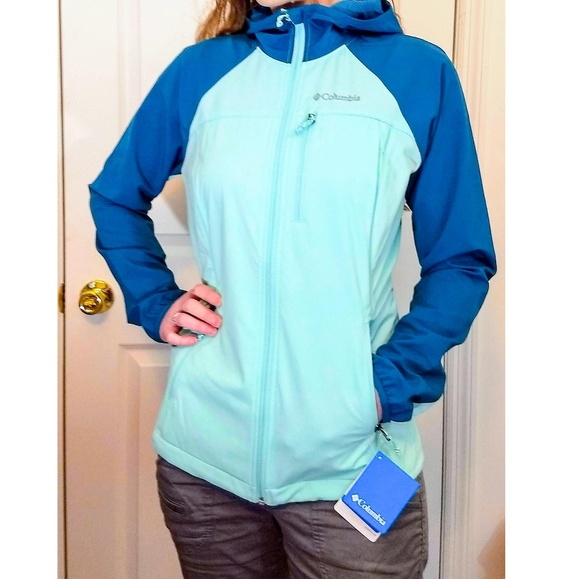 columbia green lake hooded softshell